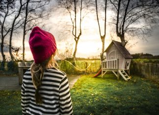 7 People Habits that must Obey Inside the House People Habits Inside The House