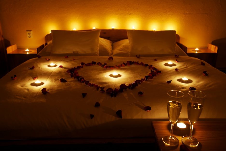 Romantic Bedroom Candles And Roses Simple Celebrating Valentines Stunning Romantic Bedrooms With
