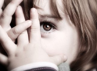 5 Natural Ways to Help Your Anxious Child