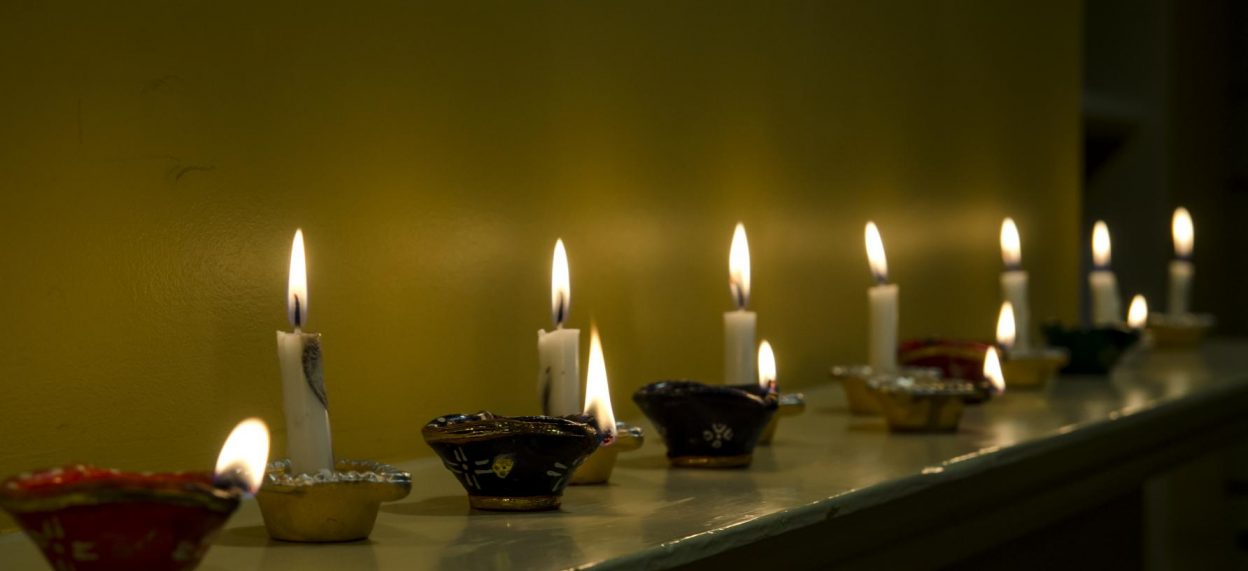 Diwali prayer candles Table for Change