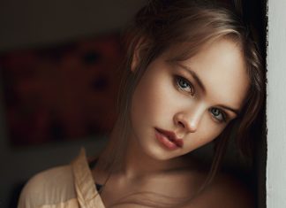 11 Signs You’re Putting Your Life On Hold For A Guy And How To Start Living Again