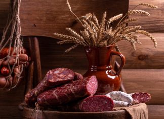 How microbes in ‘starter cultures’ make fermented sausage tasty