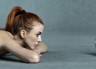 Self-Portraits as Therapy: The Healing Potential of Photographing Yourself