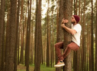 ‘Ecosexuals’ Think That Having Sex With Planet Earth Will Help Save It