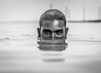 35 Signs to Tell If a Guy is Gay & What to Do If Your Boyfriend is Bisexual