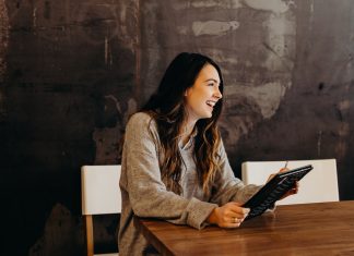 4 Simple Ways to Love Yourself While You Look for the One love yourself