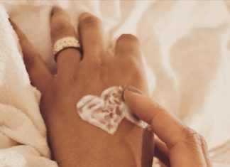 How to Moisturize Dry Hands