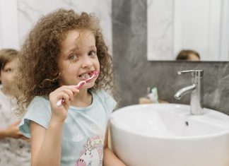 Keeping Your Child’s Teeth Healthy: A Guide For Parents child teeth healthy