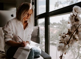 15 Happy Quotes for When You Feel Sad